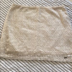 HOLLISTER MIN SKIRT SIZE 3